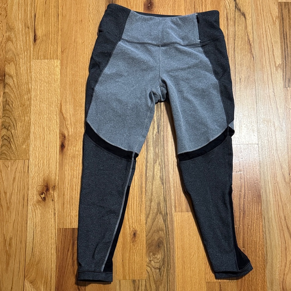 CALIA by Carrie Underwood Gray and Black 7/8 Leggings